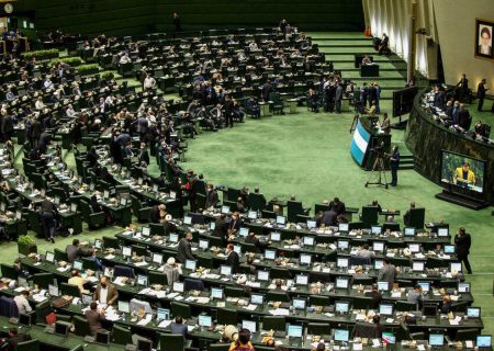 نشست نظارتی مجلس برای حقوق فرهنگیان