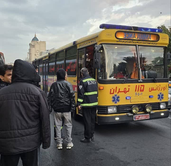 مسمومیت غذایی بیش از ۶۰ نفر از دانشجومعلمان مرکز شهدای مکه‌ تهران