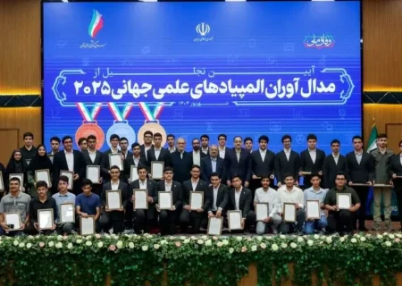 مدال‌آوران المپیادهای جهانی: مکانیسم ماشه، نمایشی سیاسی و فاقد مشروعیت است