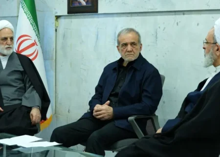 ملت ایران مطالبه انتقام دارند، پا پس نکشید!