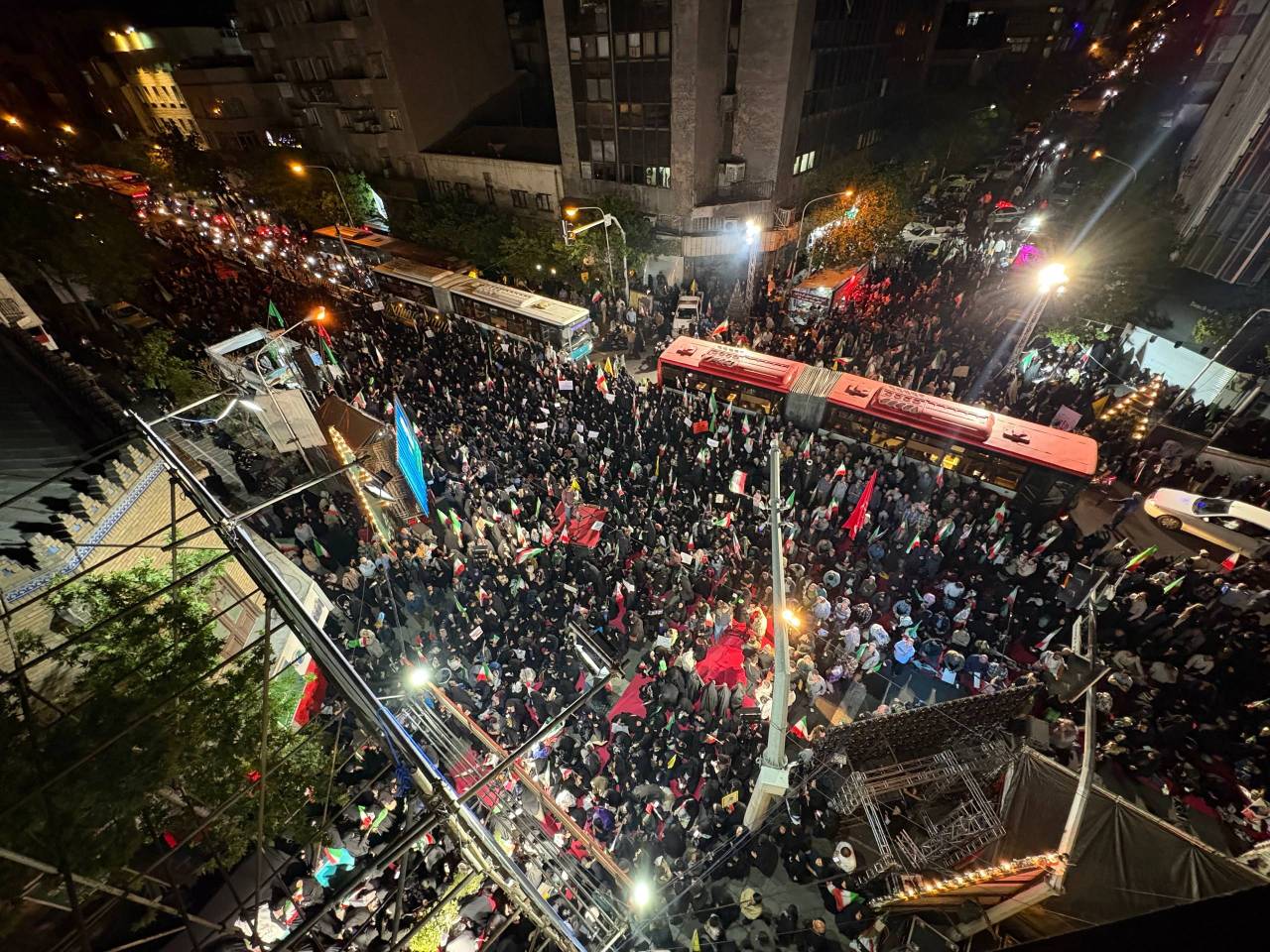 میثاق معلمان با بزرگ معلم ایران میثاق معلمان با بزرگ معلم ایران
